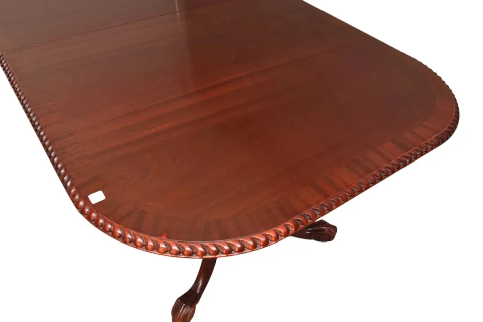 Chippendale Style 2 Leaf Mahogany Dining Table. - Image 2 of 4