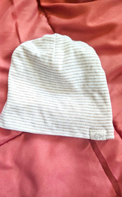 H&M Baby Mütze Beanie gestreift Weiß/Grau Bio-Baumwolle Jersey Gr. 50