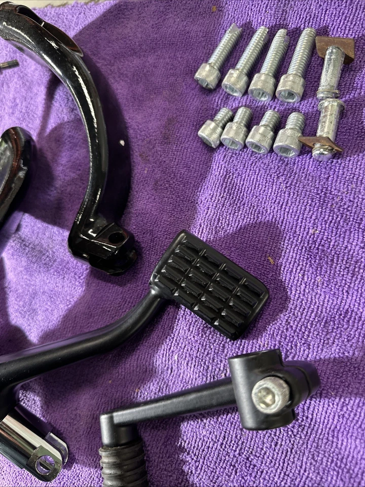 Genuine COMPLETE Harley Sportster Custom 48 1200 883 Mid Controls 2014-2022 Foto 4 de 4