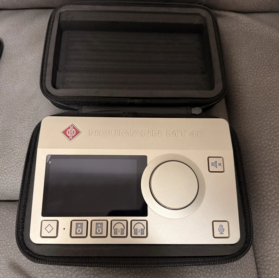 Neumann MT 48 Interface Top Zustand