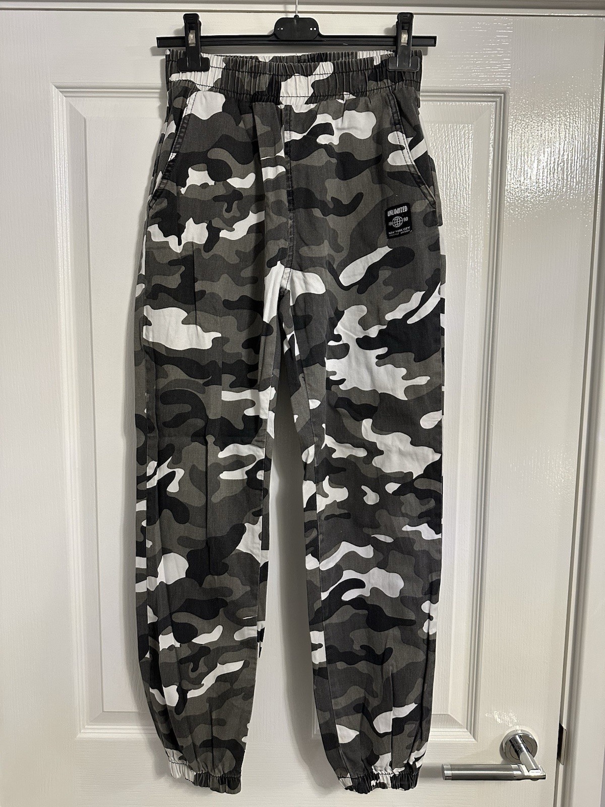 Picture 1 of 2