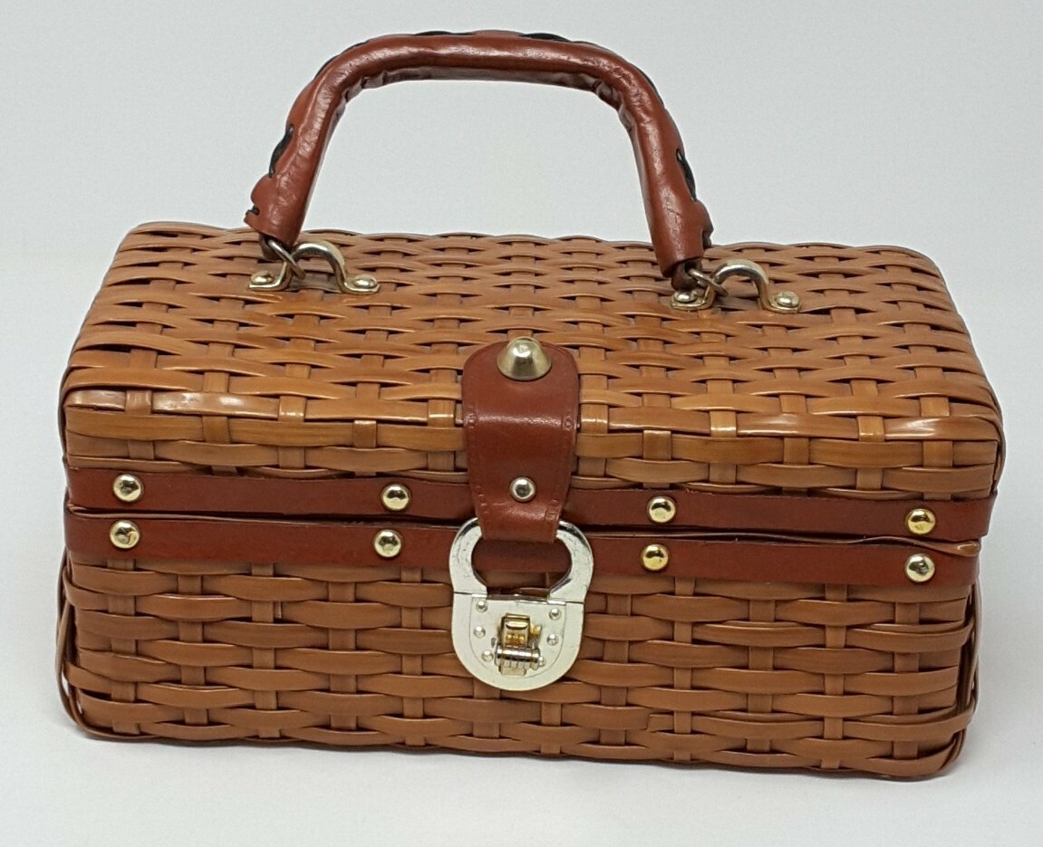 1960s Vintage Woven Basket purse Gem