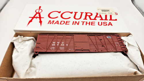 Accurail HO.  NUEVA YORK CENTRAL. Nueva York. 40' O.B. Boxcar MTL Ends. # 4311 | Zustand: New