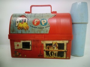 barn lunch box with silo thermos