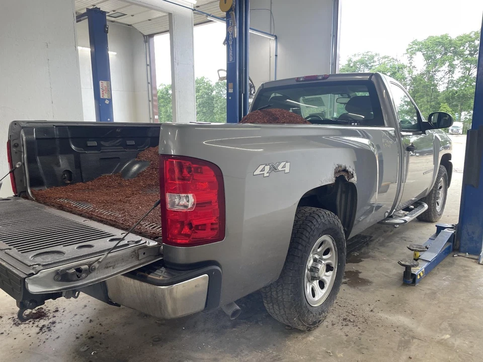 Used Speedometer Gauge fits: 2007 Chevrolet Silverado 1500 pickup new style smoo - Image 4 of 4