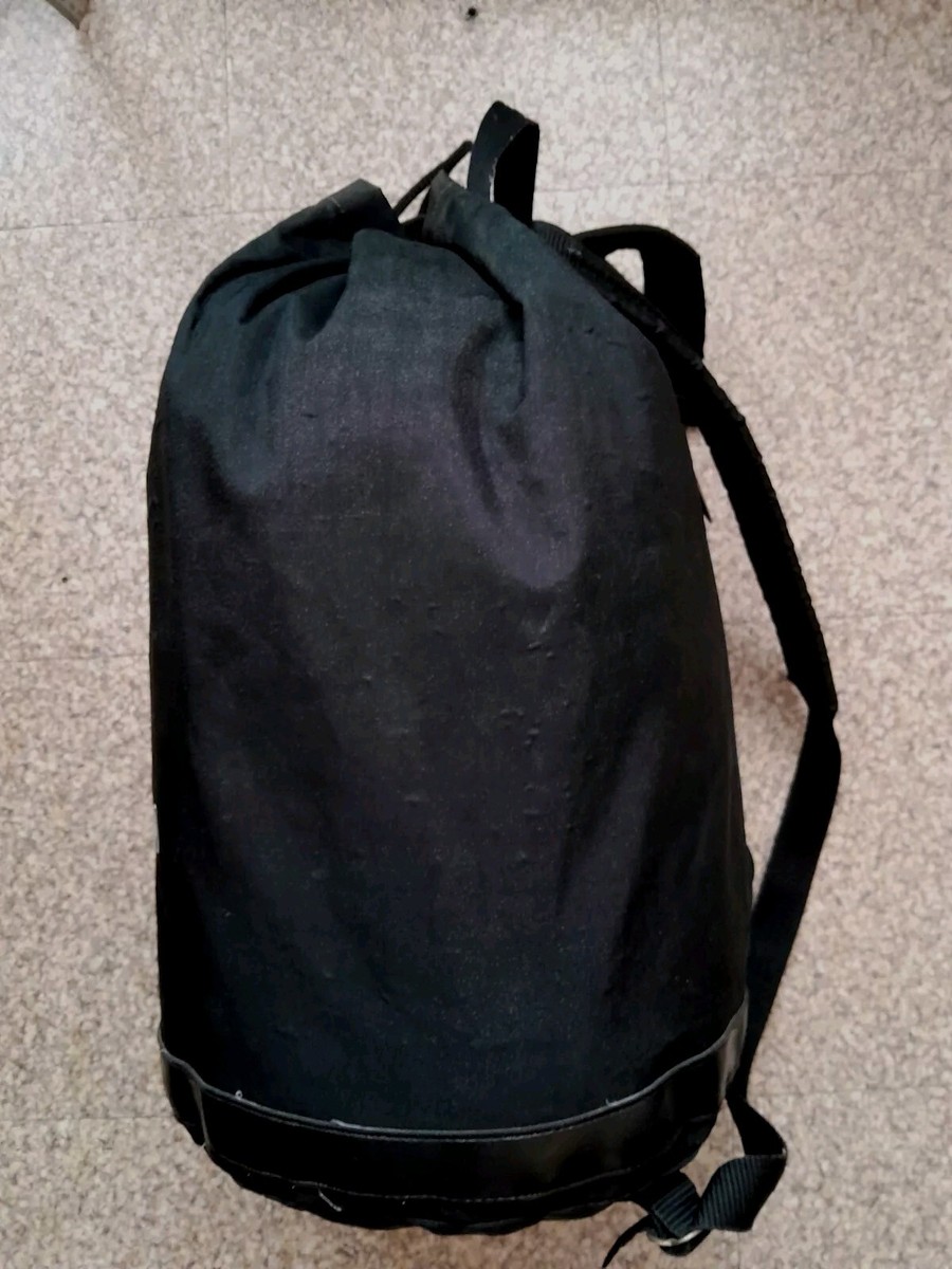 Sac à Dos Chevignon 30 Litres Vintage Années 90 - Occasion, Noir, Matière Alfa