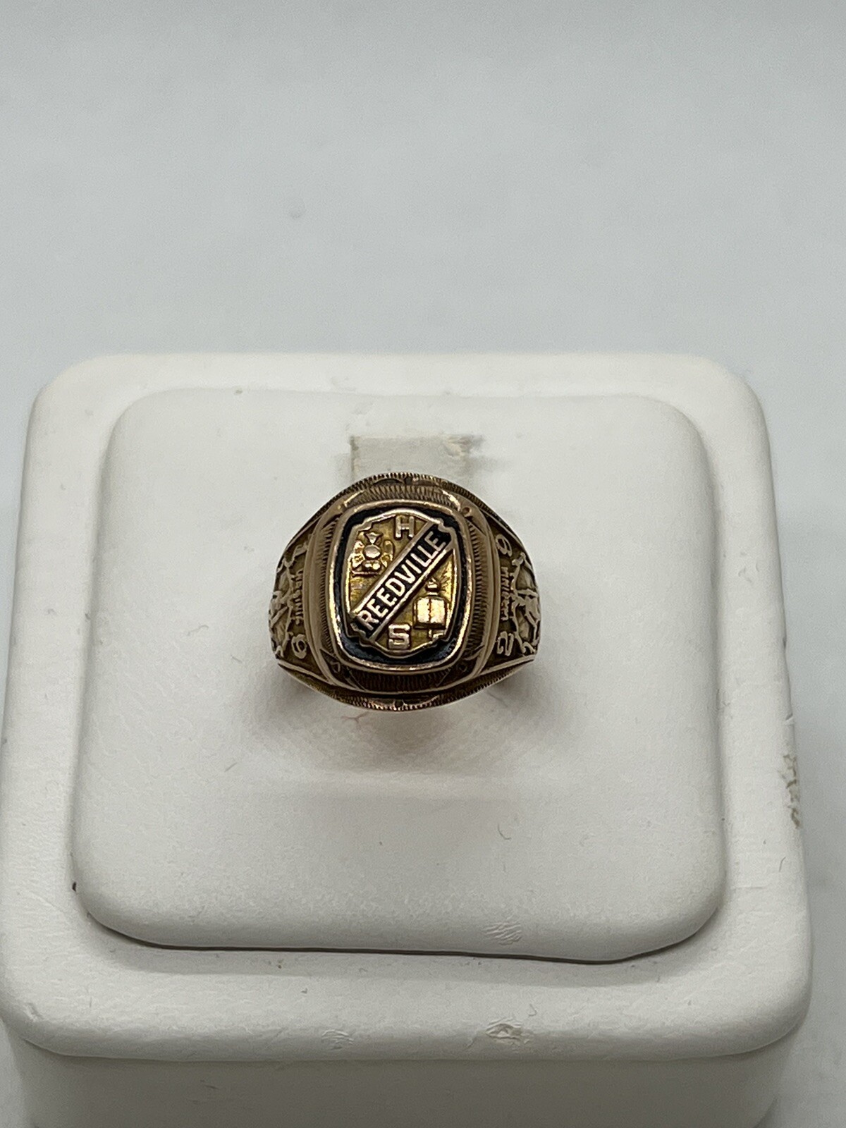 Picture 1 of 10