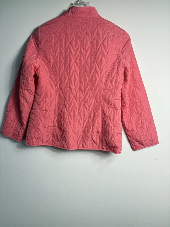 Chicos Women's Sz 1 (M8) Pink Quilted Waves Design Collared Zip Up Jacket - Image 3 of 4