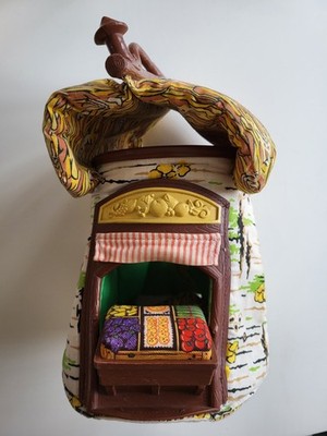 Vintage Fisher Price Woodsey Squirrel Family Tree House w/ fruit