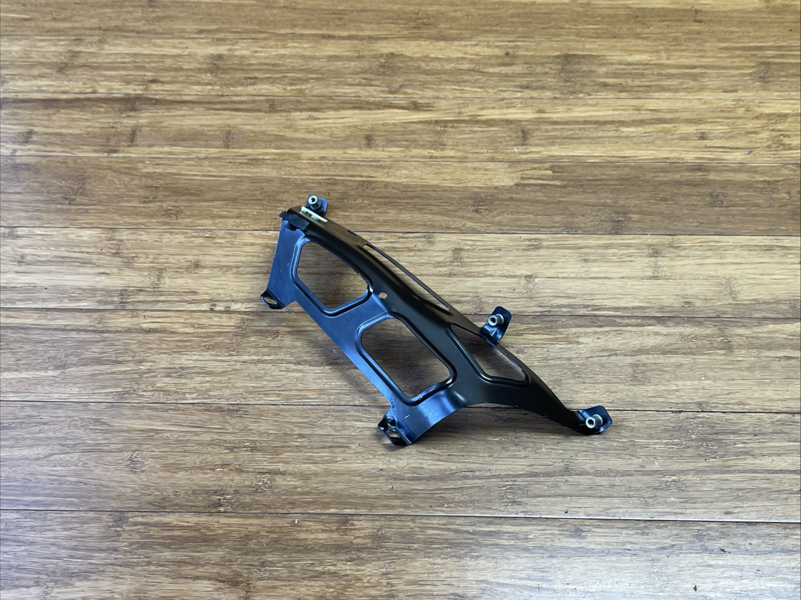 McLaren 570S Spider 2015-2021 Front Left Fender mounting support