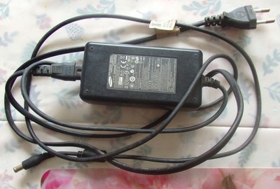14V 4A 56W Netzteil Adapter für Samsung Monitor Laptop Notebook 6,5mm * 4,4mm