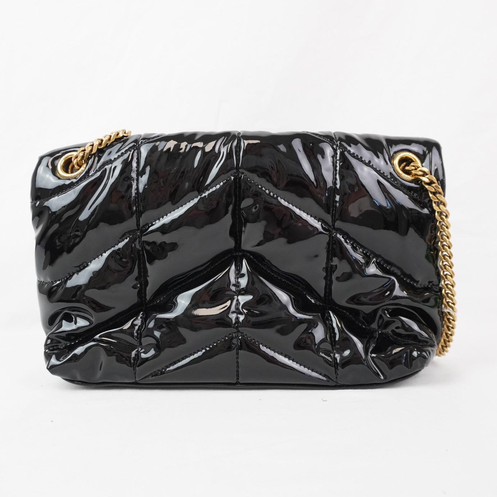 Borsa a tracolla Saint Laurent Loulou Puffer Monogram in vernice nera