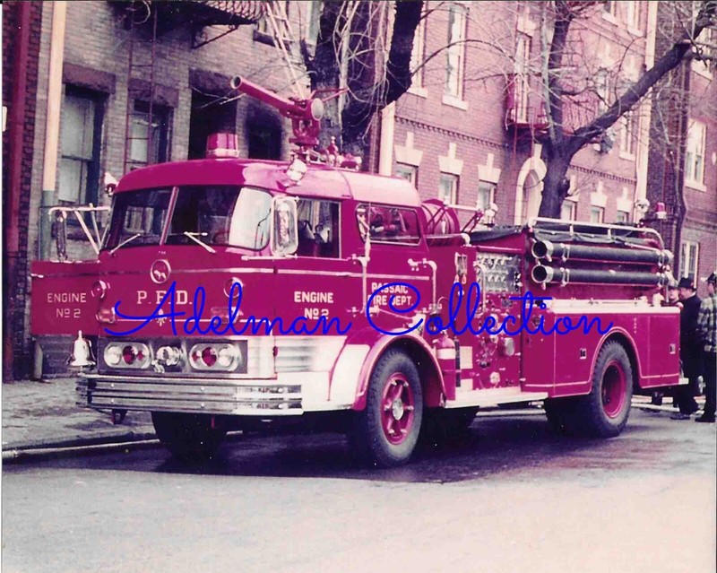 NJ4004 8x10 Color Fire Apparatus Photo Passaic New Jersey Engine 2 Mack