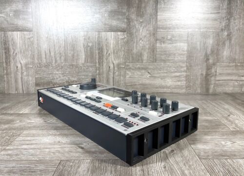End Cheeks for ELEKTRON Machinedrum / Analog Four / RYTM /Octatrack - BLACK - Picture 5 of 9