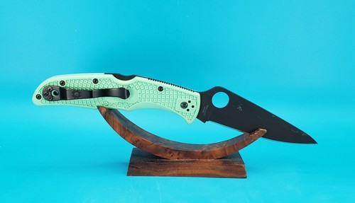 Spyderco Blade HQ Exclusive Endura 4 Mint Green Handle CPM M4 Blade! - Picture 2 of 12