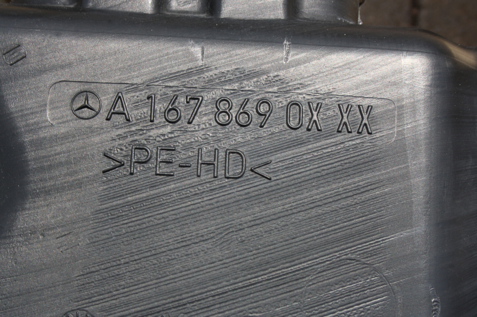 Original Mercedes Benz W167 GLS Wischwasserbehälter A1678690200