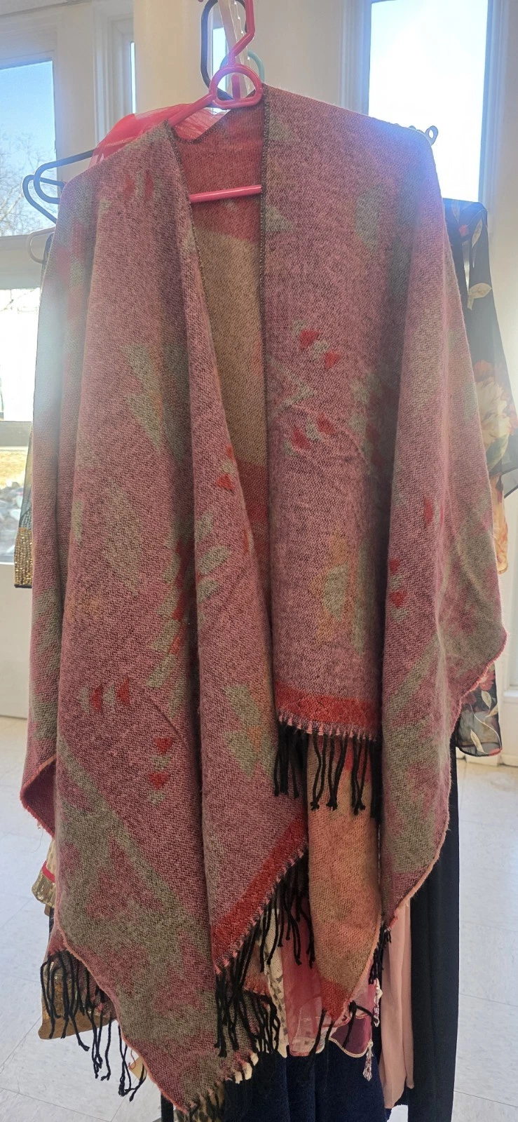 Poncho Cape Shawl Cover Up Oversized Lightweight Winter, Fall, Women One Size
Opens in a new window