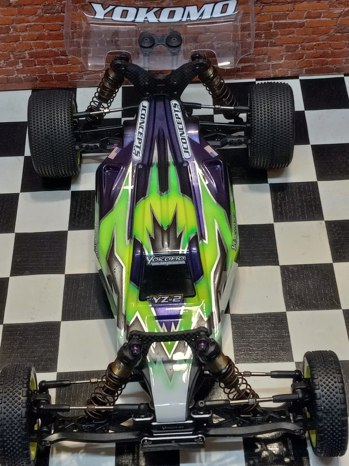 TEAM YOKOMO YZ2CA ROLLER W/CUSTOM PAINTED JCONCEPTS BODY - Image 3 of 4