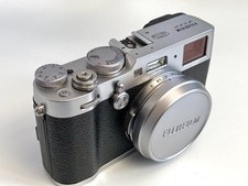 Fujifilm X100F Fuji Camera 24MP Integrated 23mm F2 Lens. 
