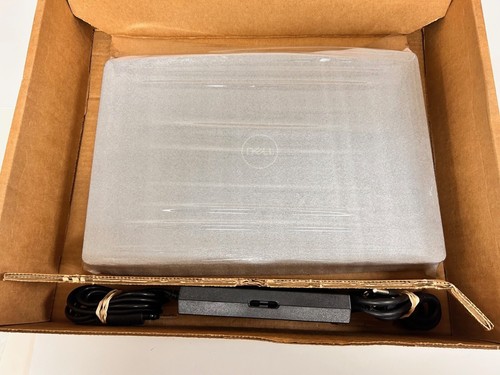 Dell Precision 3551 15.6" Notebook PC i7-10850H 32GB RAM 512GB SSD 4GB P620 W 10 - Picture 5 of 6