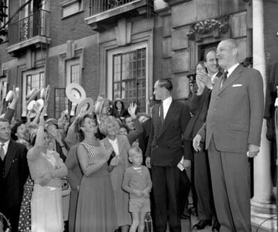 Harold MacMillan being returned for Bromley Kent a majority in - 1959 Old Photo