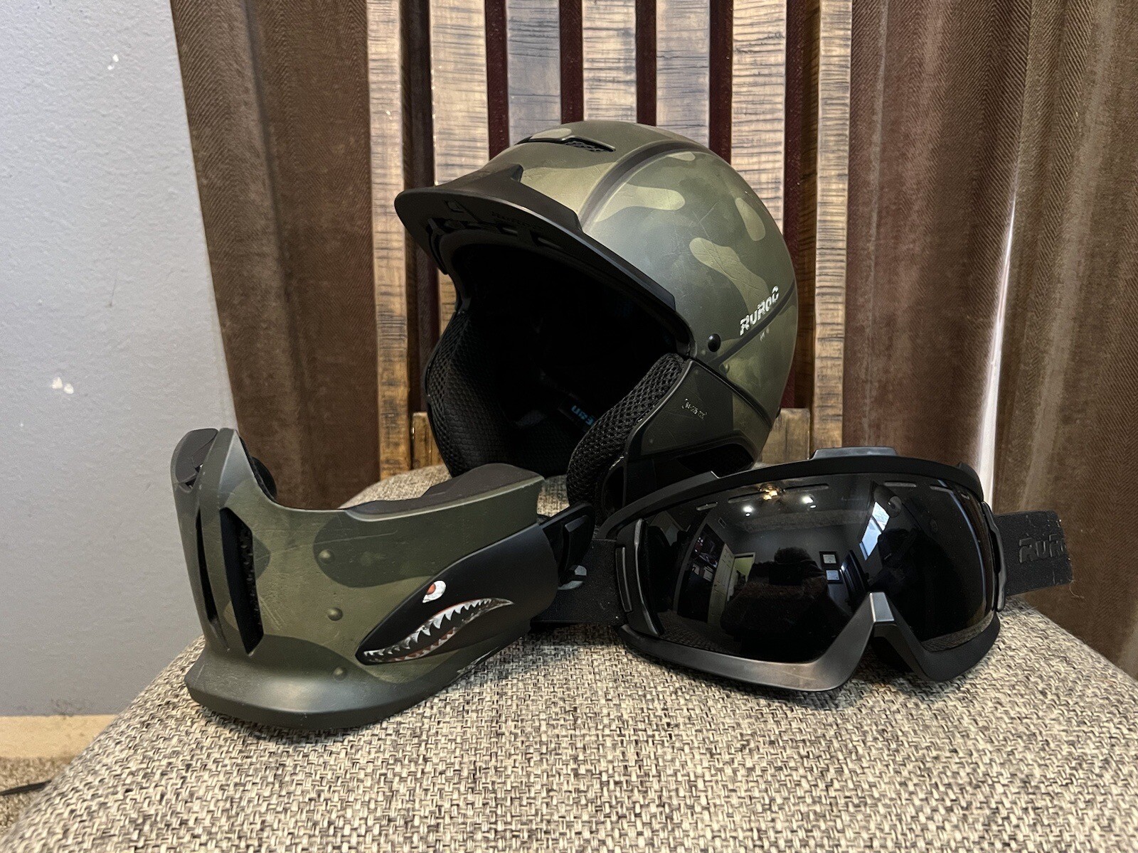 Ruroc RG1DX SPITFIRE Helmet Size M/L (5759cm) With Black Lens eBay