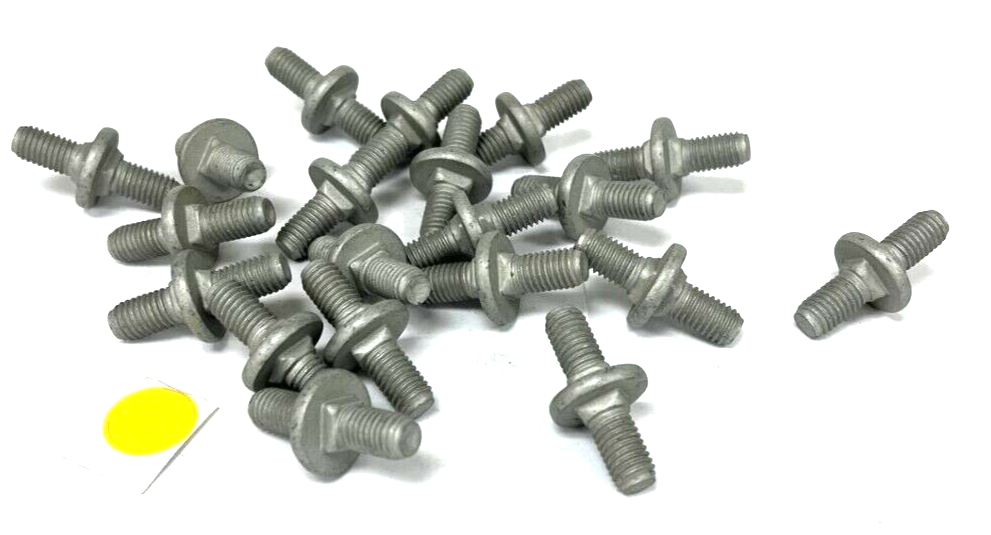 NAVISTAR 3821324C1 BOLT SKIRT MTG STUD M10 DIA 3/8 NAVISTAR 3821324C1 BOLT SKIRT MTG STUD M10 DIA 3/8