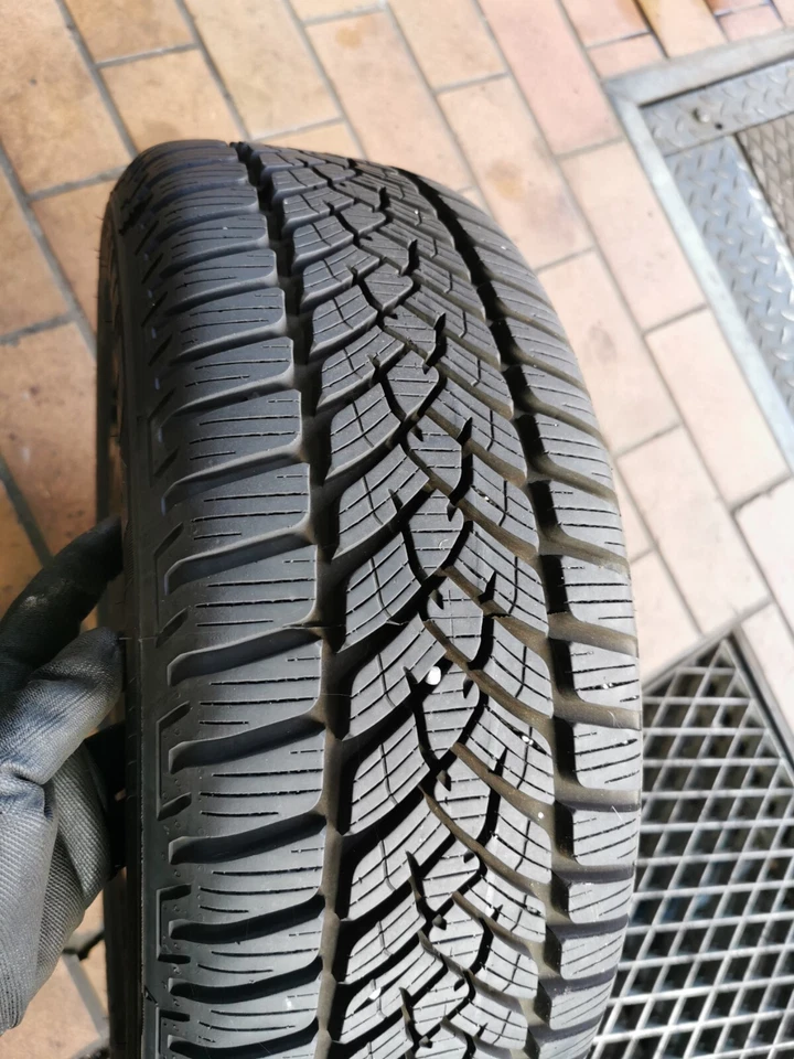 Orig. VW Fox 5Z Seat Ibiza 6J Komplettrad DOT 0420 8mm! 195/55R15 85H KBA 43737 - Bild 4 von 4