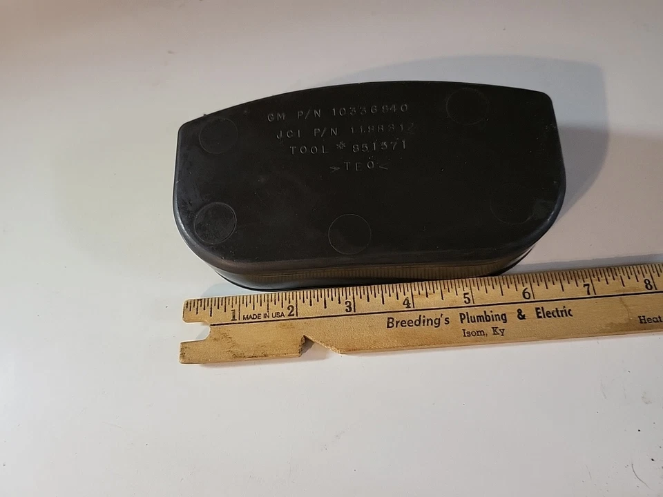 2005-2009 BUICK ALLURE ЛАКРОСС ЦЕНТРАЛЬНАЯ КОНСОЛЬ РЕЗИНОВАЯ ВКЛАДЫШ ВСТАВКА 10336840 OEM  - Изображение 3 из 4