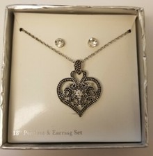 18" heart Pendant  stud earring set mother's day gift