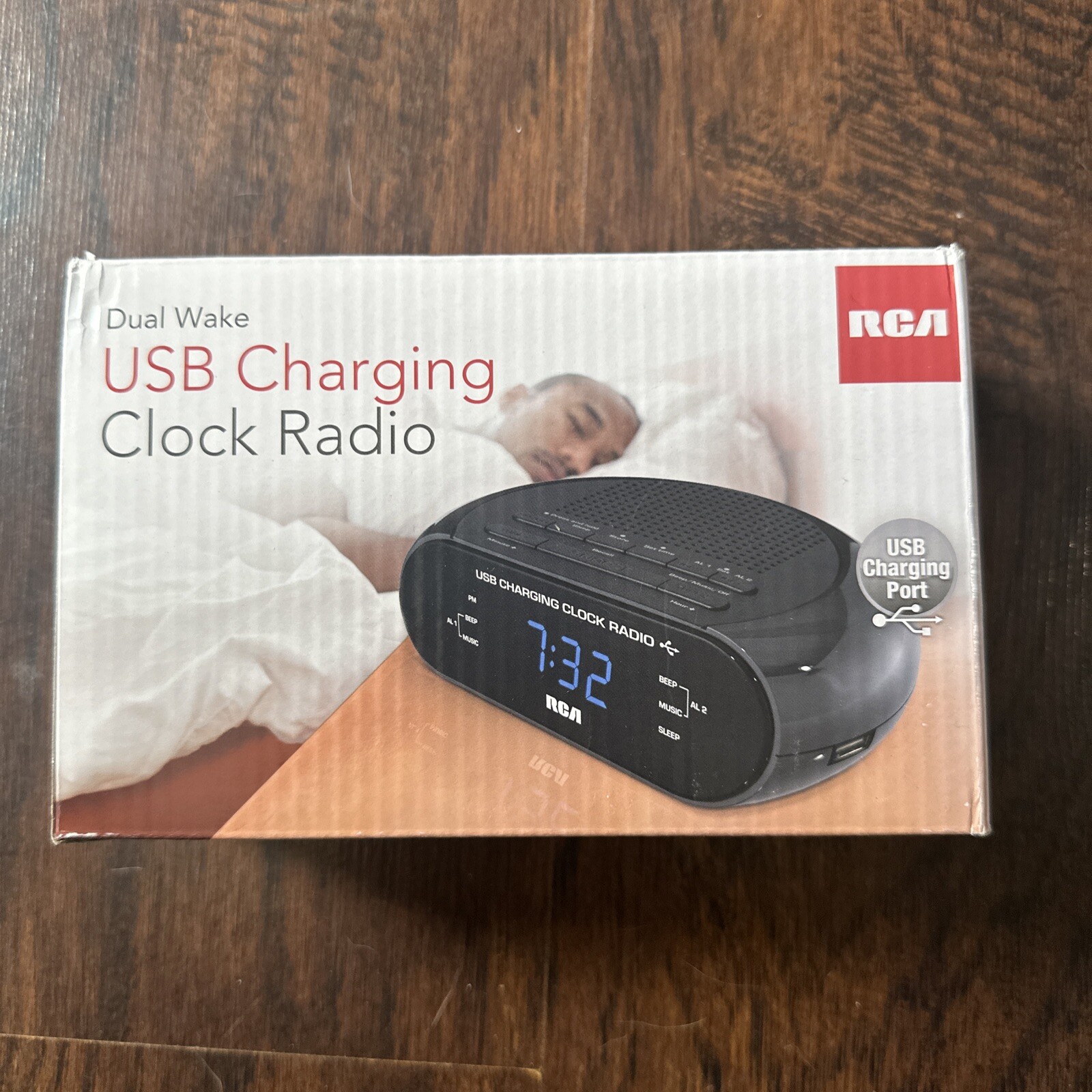 RCA Dual Wake Clock Radio with USB Charging