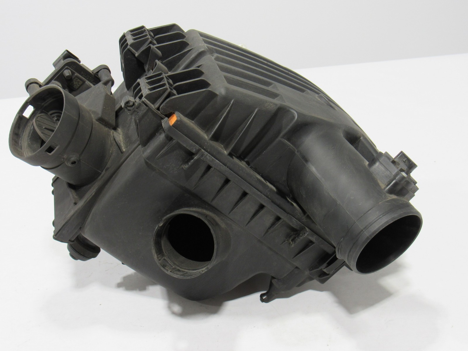 14 - 20 BMW I8 2015 1.5L Engine Motor Air Intake Cleaner Filter Box Housing :M