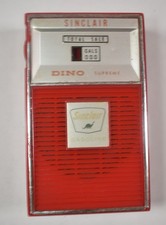 Vintage Sinclair Dino Service Station Gas Pump Advertising Transistor Radio