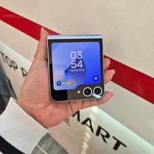 Galaxy Z Flip6 Silver Shadow 256GB Smartphone Pre-Owned Unlocked