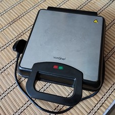 Waffle Maker Large – VonShef 4 Slice Waffle Iron with Non-Stick Plates – 1100W