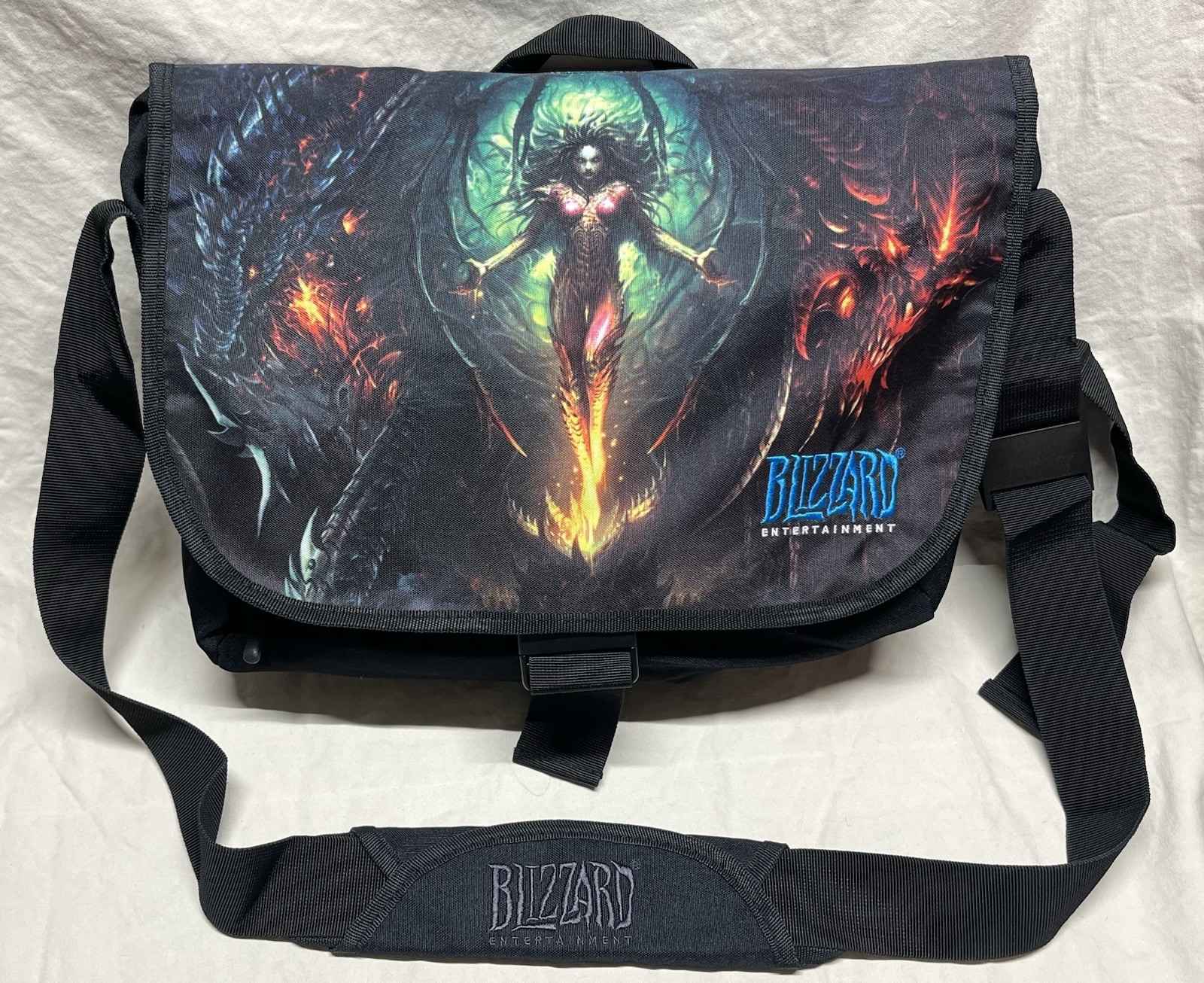 RARE Blizzard Entertainment Diablo Game Laptop Computer Messenger Bag