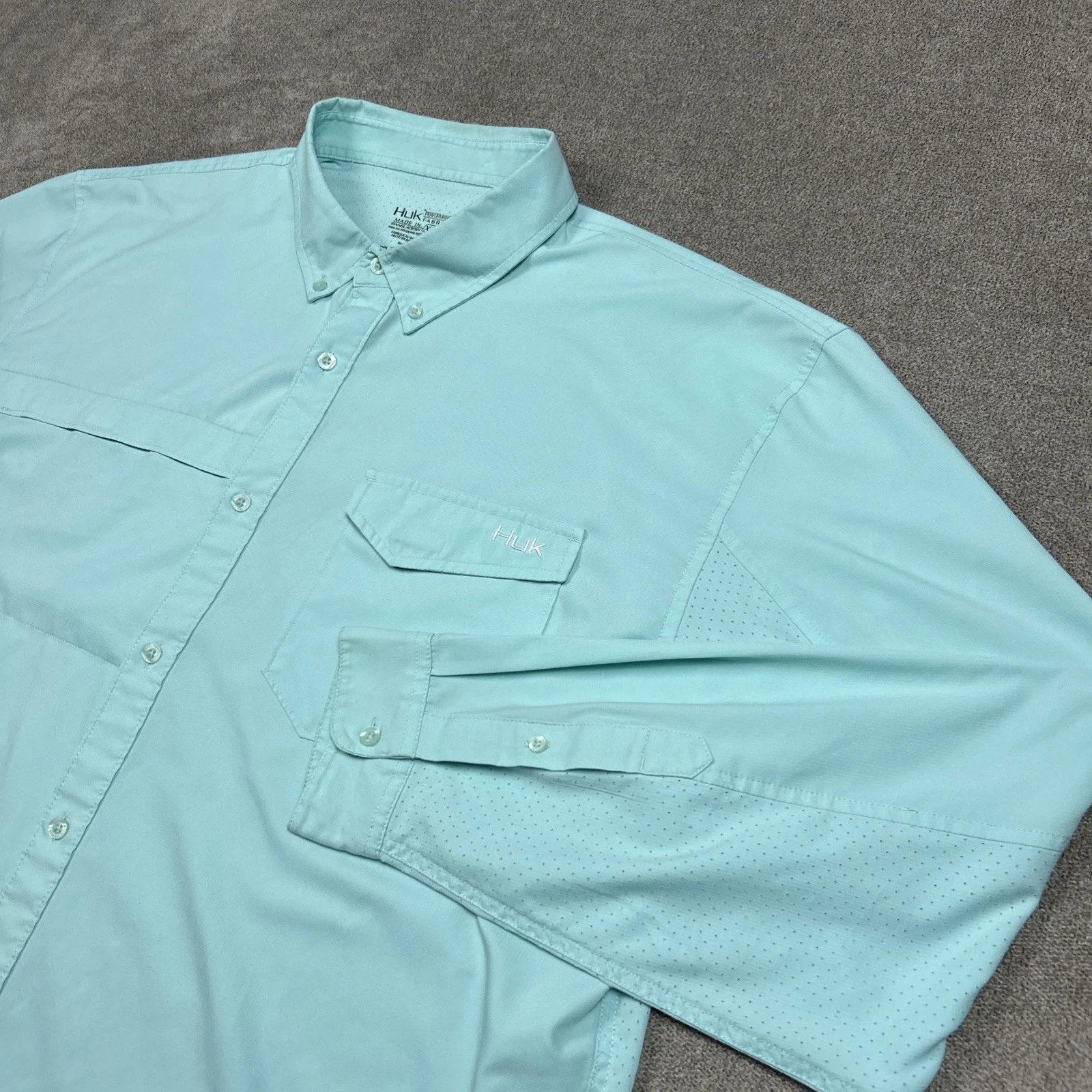 Huk Fishing Shirt Mens 2XL Roll Tab Blue Solid Button Down Vented Stretch
