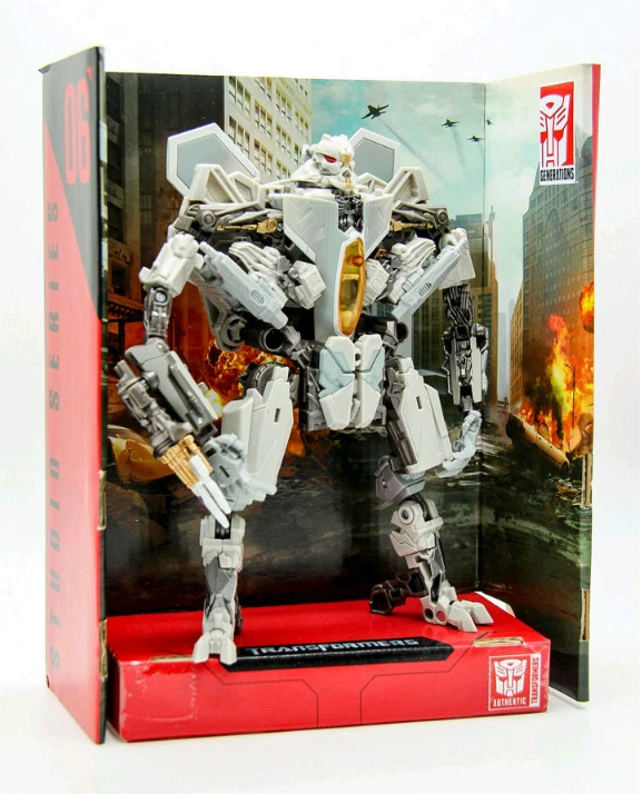 Nueva figura de acción Transformers Starscream Hasbro Studio Series 06 Voyager SS06 Foto 2 de 4