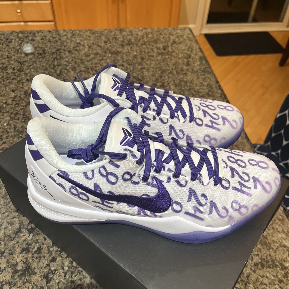 Nike Kobe 8 Protro Court Purple White FQ3549-100 Men's Size 9.5