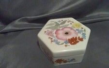 Wedgwood Meadow Sweet Hexagon Trinket Box