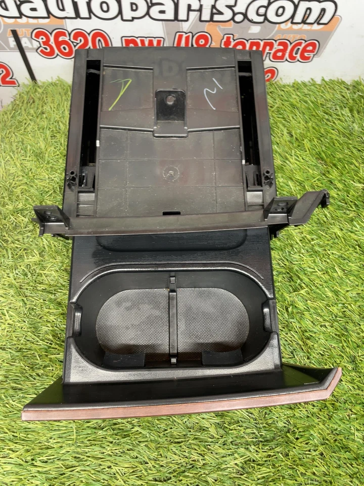 ✅ 2013 TOYOTA SIENNA ПОДСТАКАННИК OEM - Изображение 3 из 4