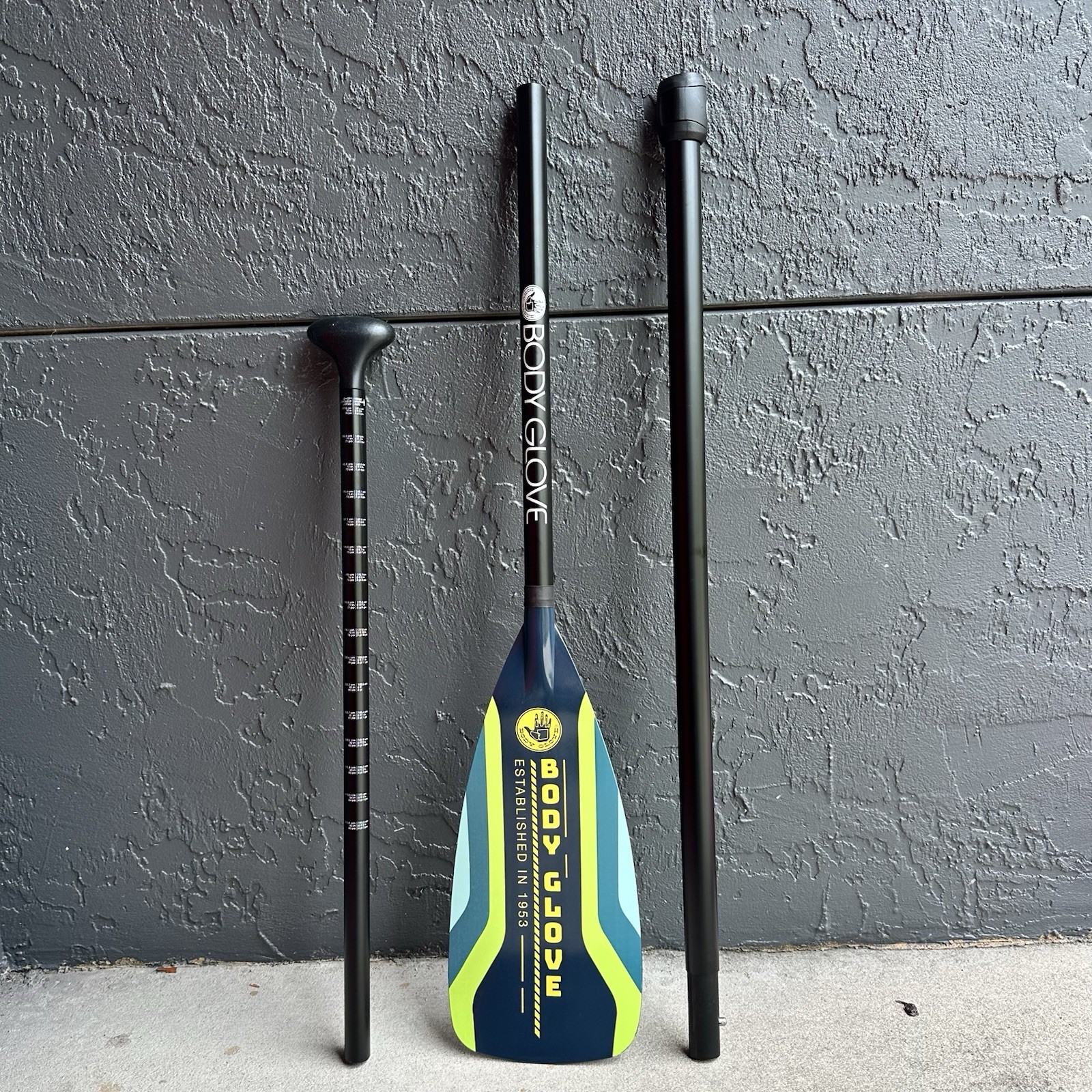 3-Piece Adjustable SUP Paddle –Lightweight, Floating Aluminum Shaft (Body Glove)