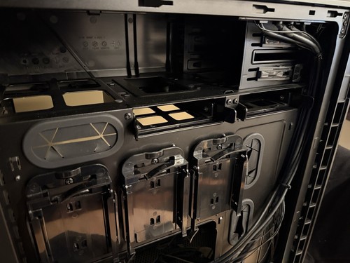 Corsair Carbide Clear 600C Inverse ATX Full Tower Case cc- 9011079-ww Black - Picture 5 of 11