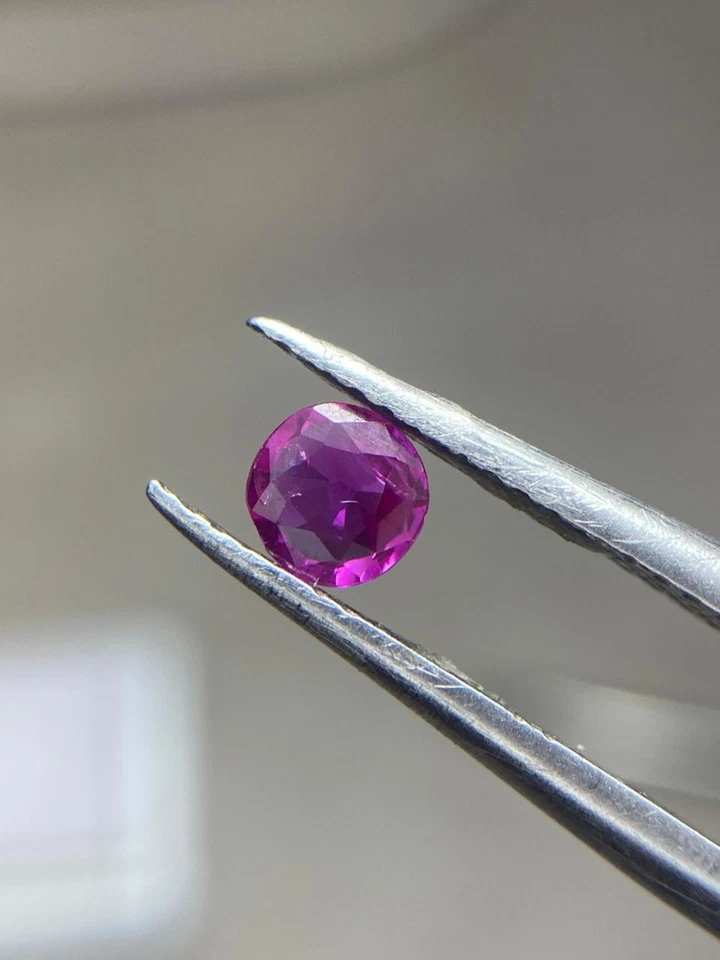 0.35ct | Natural Eye Clean Pink Ruby Round Cut, Loose Gemstone | Afghanistan. - Image 2 of 4