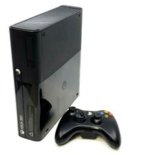 Microsoft Xbox 360 4GB Console - Nera