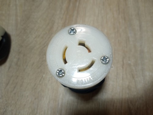 Leviton 20A/125V Connector Industrial Lighting Black-White Male Female Locking - Imagen 5 de 6
