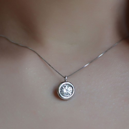 Gorgeous Diamond Pendant 1/2 CT Round H/SI2 14K White Gold - Picture 2 of 2