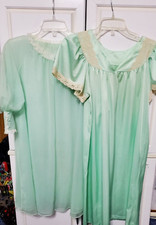 Vintage Kayser Semi Sheer Nylon Robe Light Green Lace Collar Size Petite JJJ-4