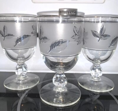 Vintage Set of 3 LIBBEY WILD FLOWER, 5.5'' GOBLETS, 9 oz, Gray Wheat Frost