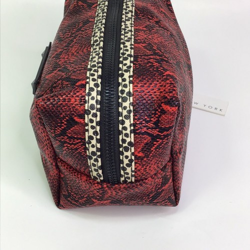 Nicole Miller Red Vinyl Snakeskin Print Cosmetic Bag Travel Zips NEW - Picture 6 of 8